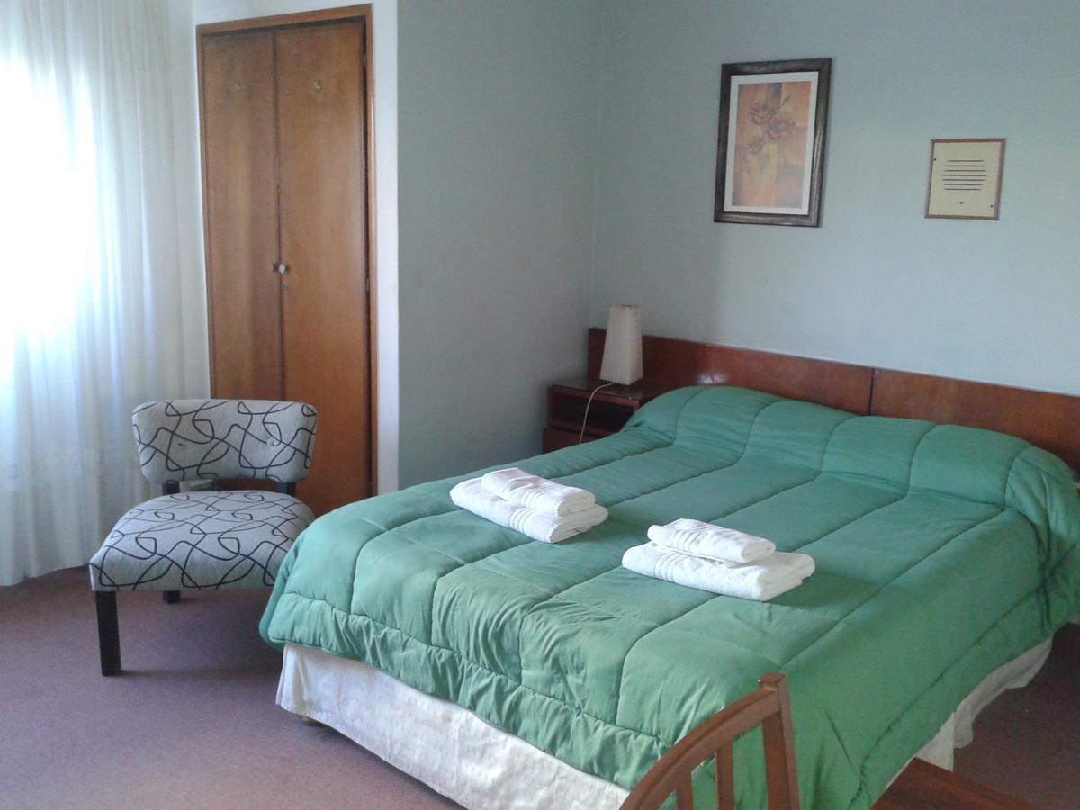 Iberia Hotel Olascoaga Neuquén Extérieur photo